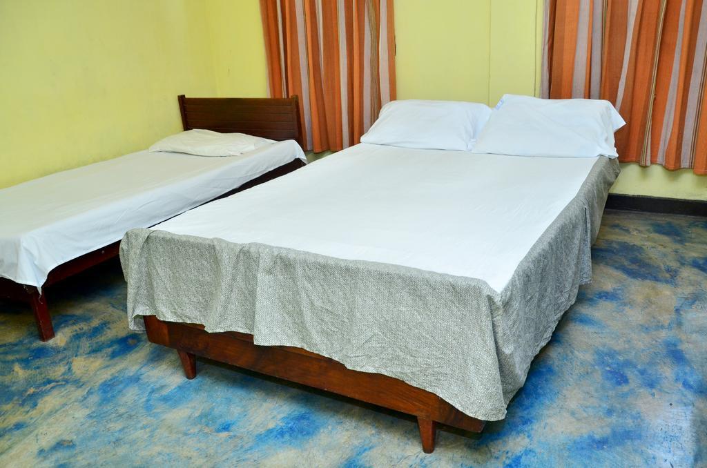 The Garden Rest Hotel Kandy Kamer foto