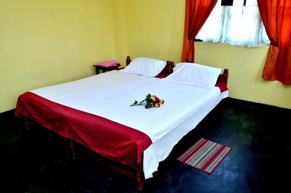 The Garden Rest Hotel Kandy Kamer foto